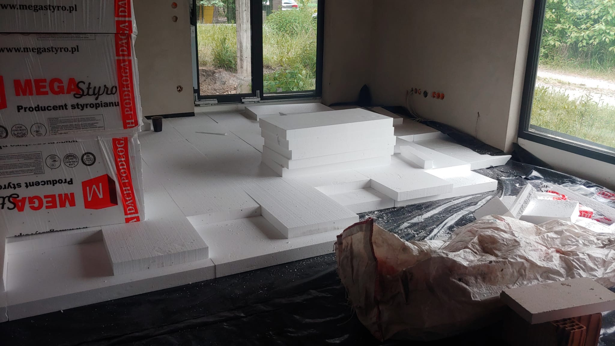 Wykładanie styropianu